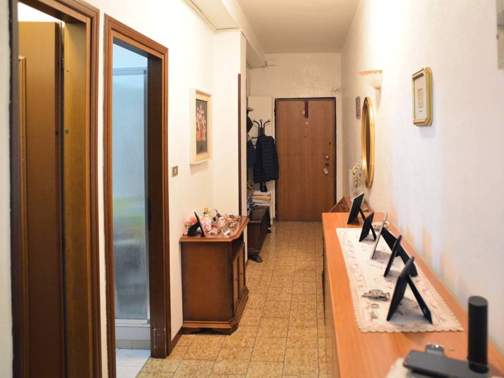 appartamento in vendita a Milano in zona Sempione