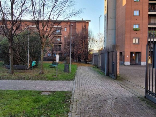 appartamento in vendita a Milano in zona Famagosta
