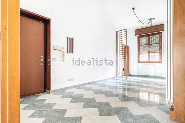 appartamento in vendita a Milano in zona Dergano