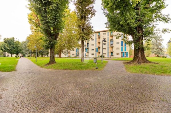 appartamento in vendita a Milano in zona Prato Centenaro
