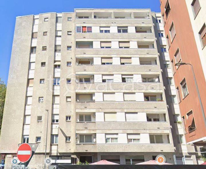 casale in vendita a Milano in zona Cascina dei Pomi