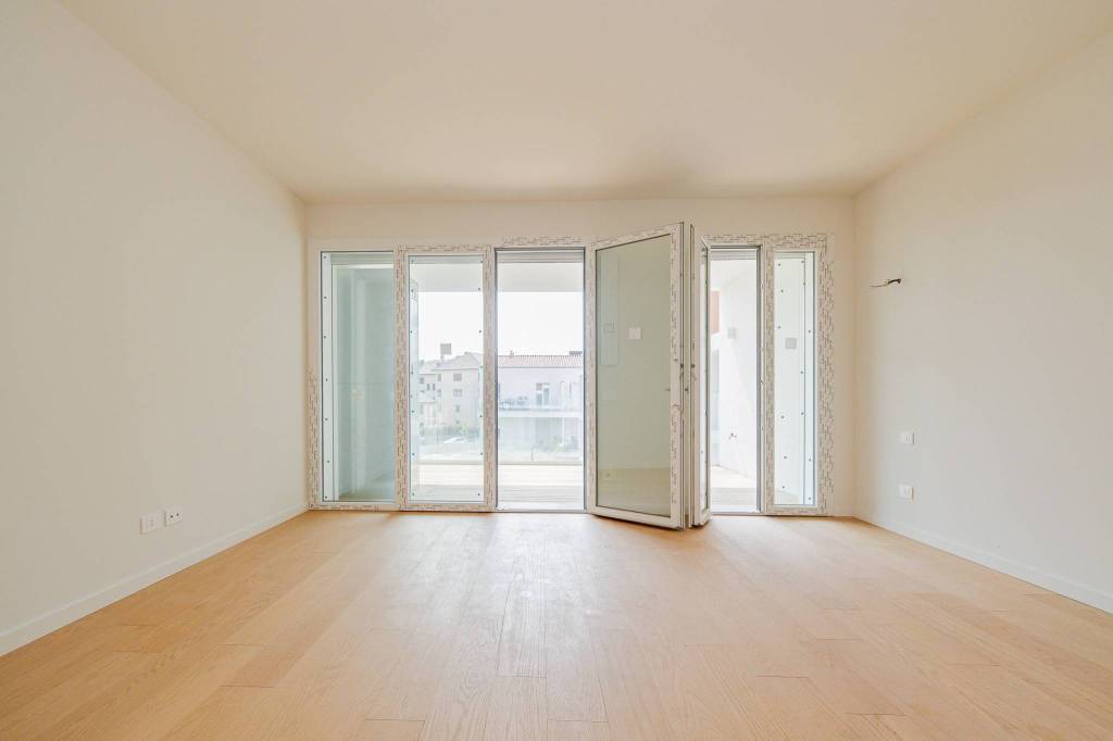 appartamento in vendita a Milano in zona Adriano