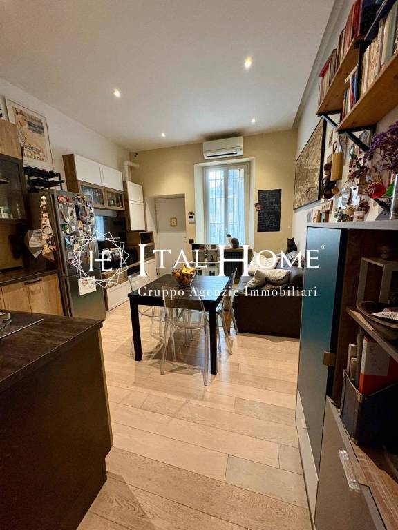 appartamento in vendita a Milano in zona Isola