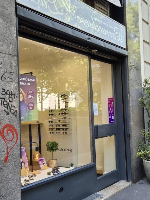 negozio in vendita a Milano in zona San Siro
