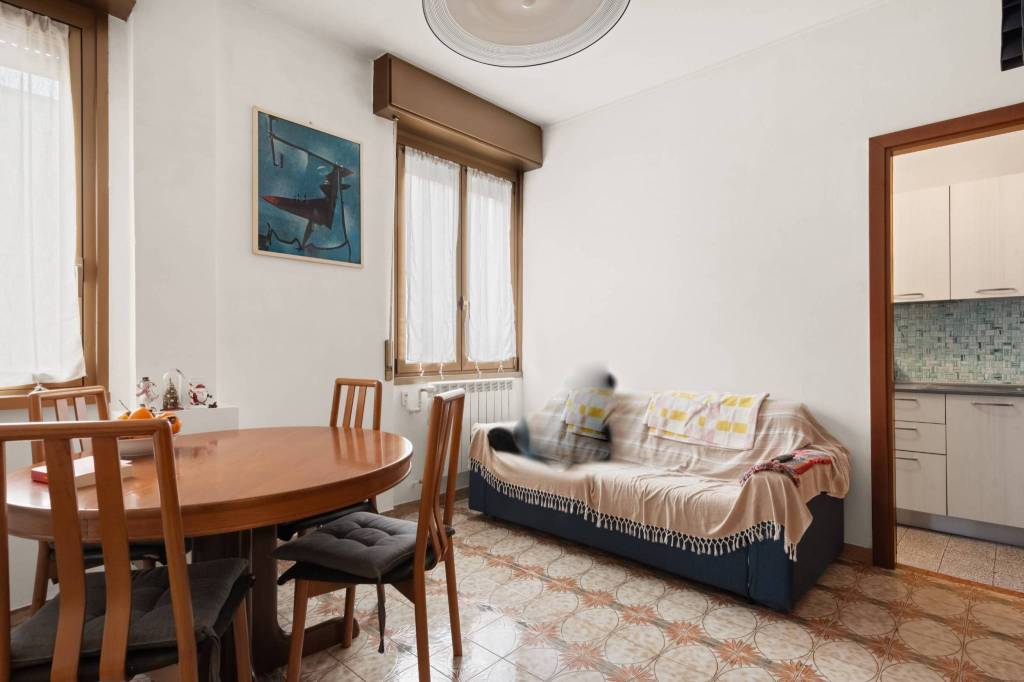 appartamento in vendita a Milano in zona Città Studi