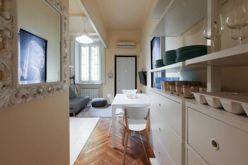 appartamento in vendita a Milano in zona Bocconi