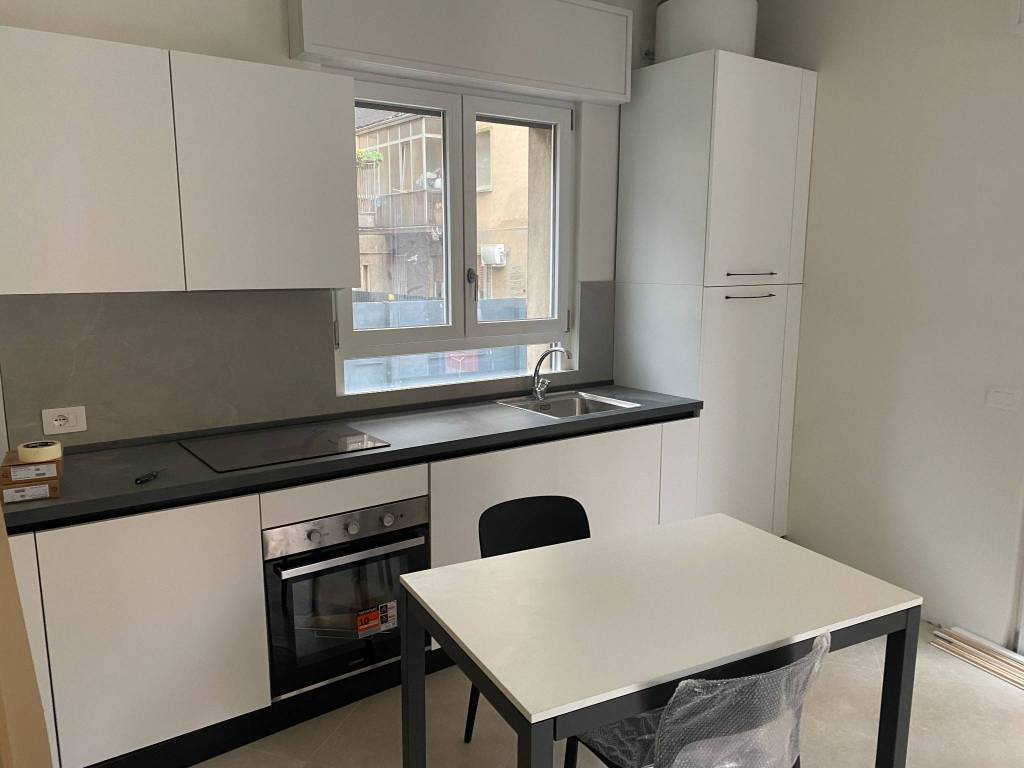 appartamento in vendita a Milano in zona Porta Vittoria