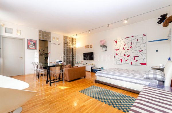 appartamento in vendita a Milano in zona Isola