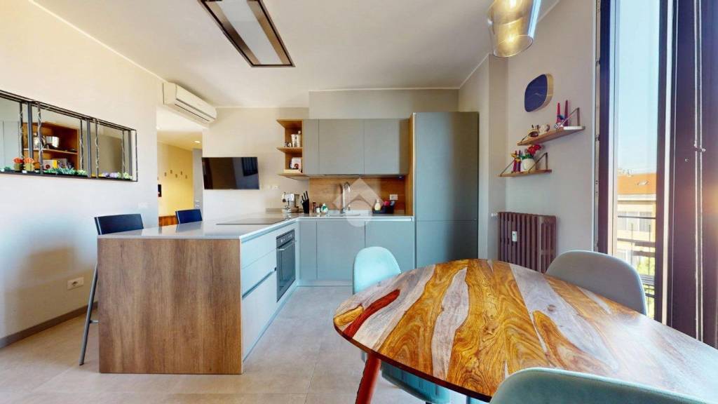 appartamento in vendita a Milano in zona Lambrate