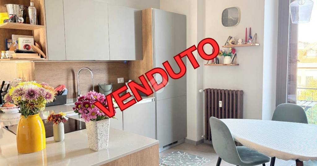 appartamento in vendita a Milano in zona Lambrate