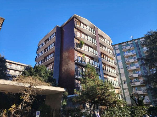 appartamento in vendita a Milano in zona Isola