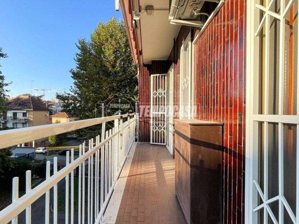 appartamento in vendita a Milano in zona Lambrate