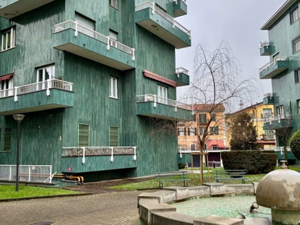 appartamento in vendita a Milano in zona Barona
