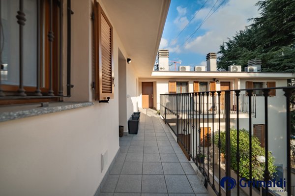 appartamento in vendita a Milano in zona Rembrandt