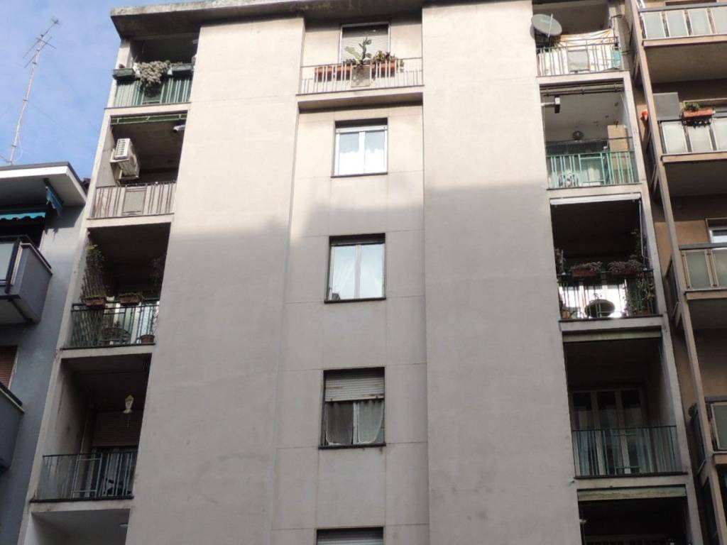 appartamento in vendita a Milano in zona Porta Vittoria