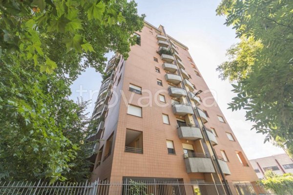 appartamento in vendita a Milano in zona Vigentino