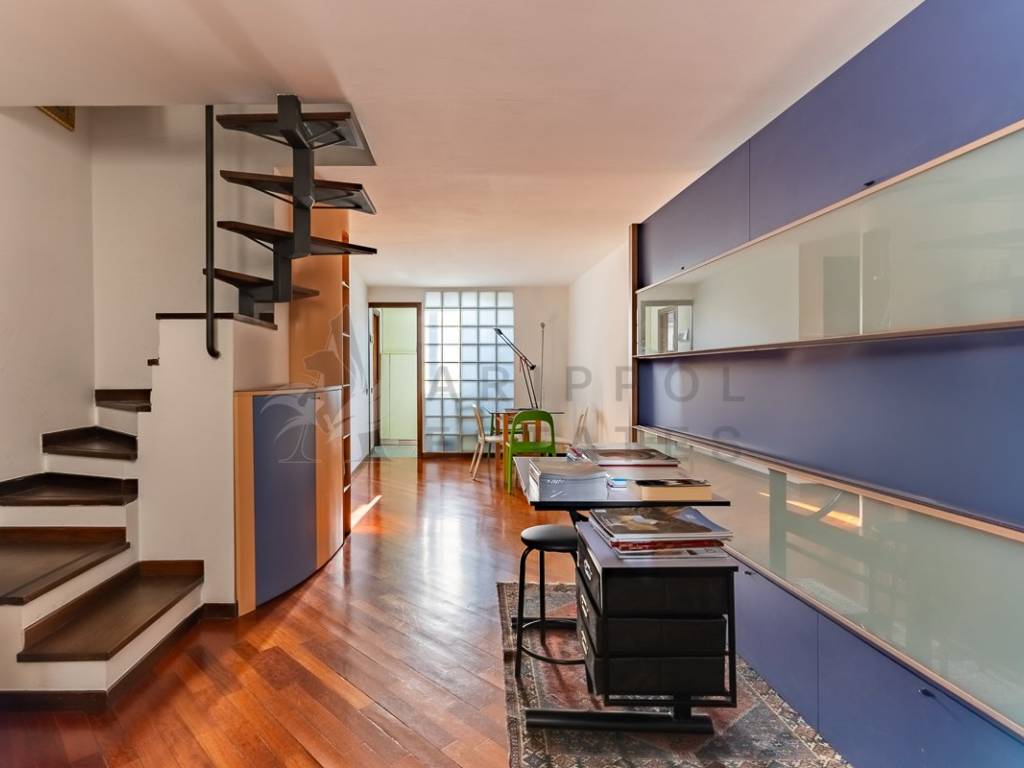 appartamento in vendita a Milano in zona Sempione