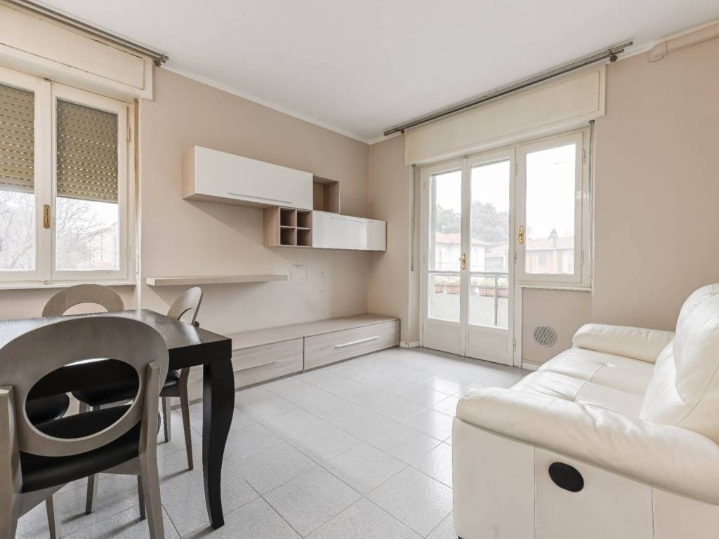 appartamento in vendita a Milano in zona Centro Direzionale
