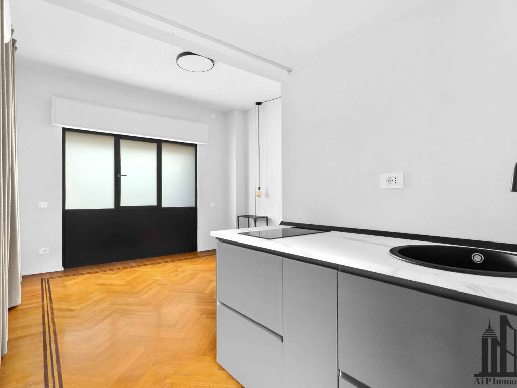 negozio in vendita a Milano in zona Chiesa Rossa