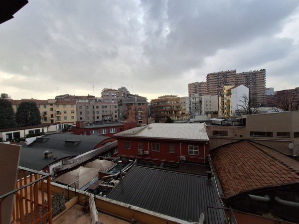 appartamento in vendita a Milano in zona Piazzale Lodi