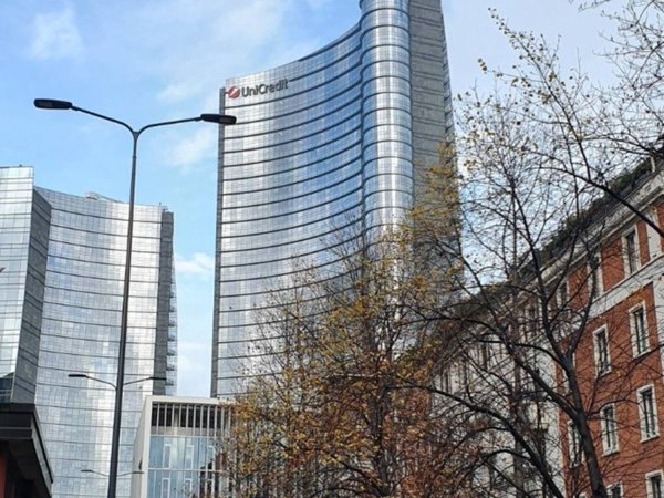appartamento in vendita a Milano in zona Porta Nuova