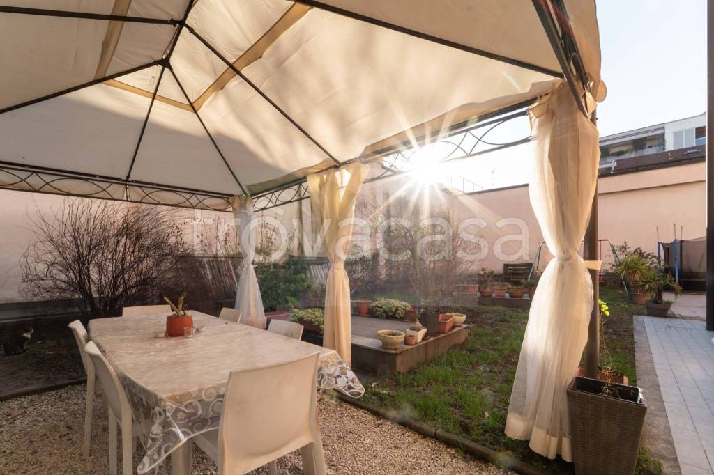 appartamento in vendita a Milano in zona Crescenzago