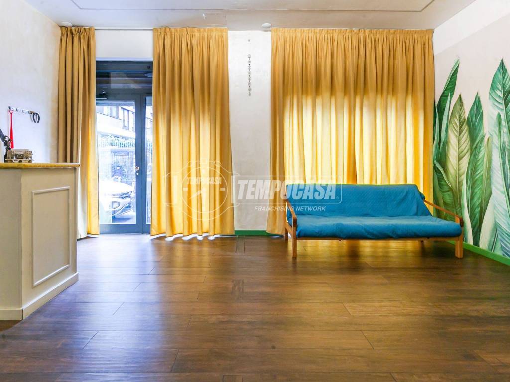 appartamento in vendita a Milano in zona Solari