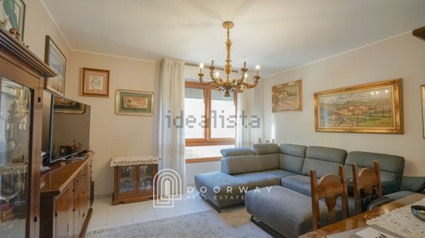 appartamento in vendita a Milano in zona Quartiere degli Olmi