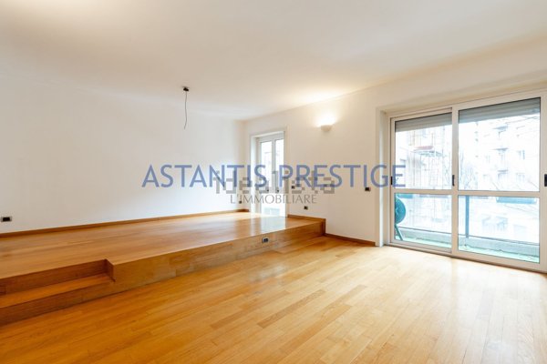 appartamento in vendita a Milano in zona Il Portello