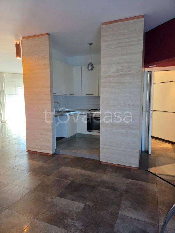 appartamento in vendita a Milano in zona QT8