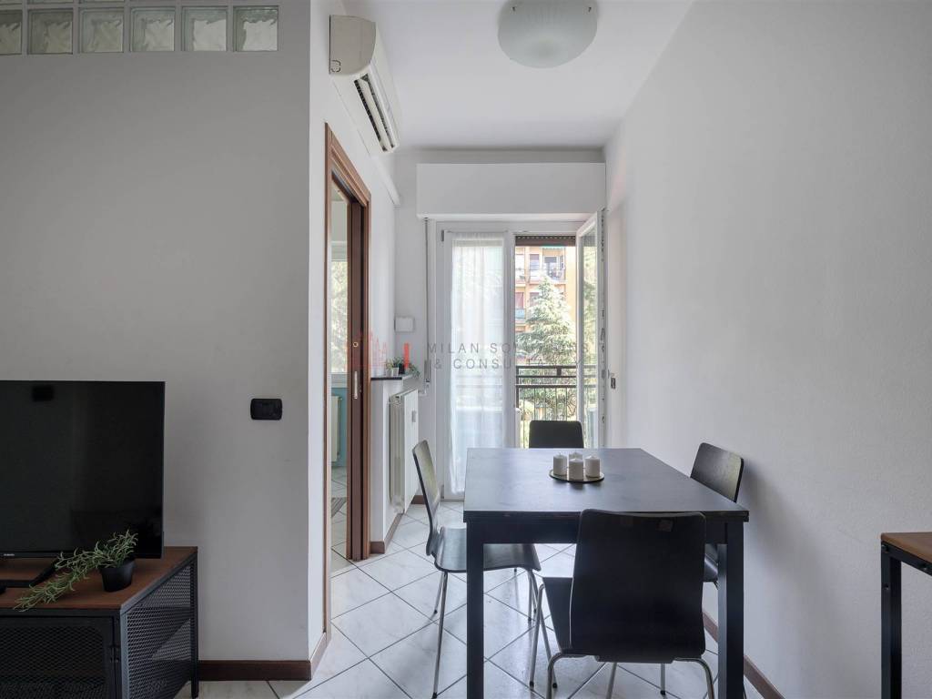 appartamento in vendita a Milano in zona Lambrate