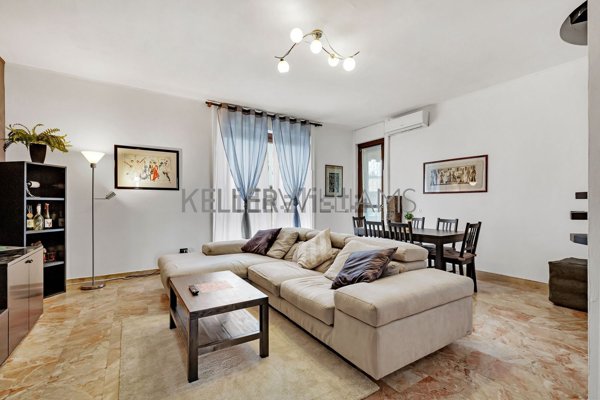 appartamento in vendita a Milano in zona Vigentino