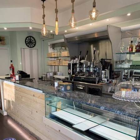 negozio in vendita a Milano in zona San Cristoforo