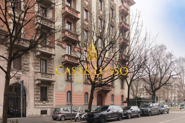 appartamento in vendita a Milano in zona Sempione