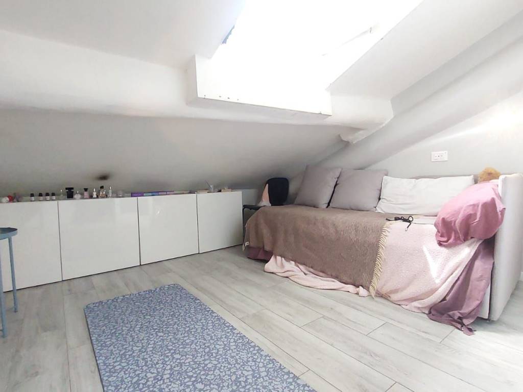 appartamento in vendita a Milano in zona Guastalla