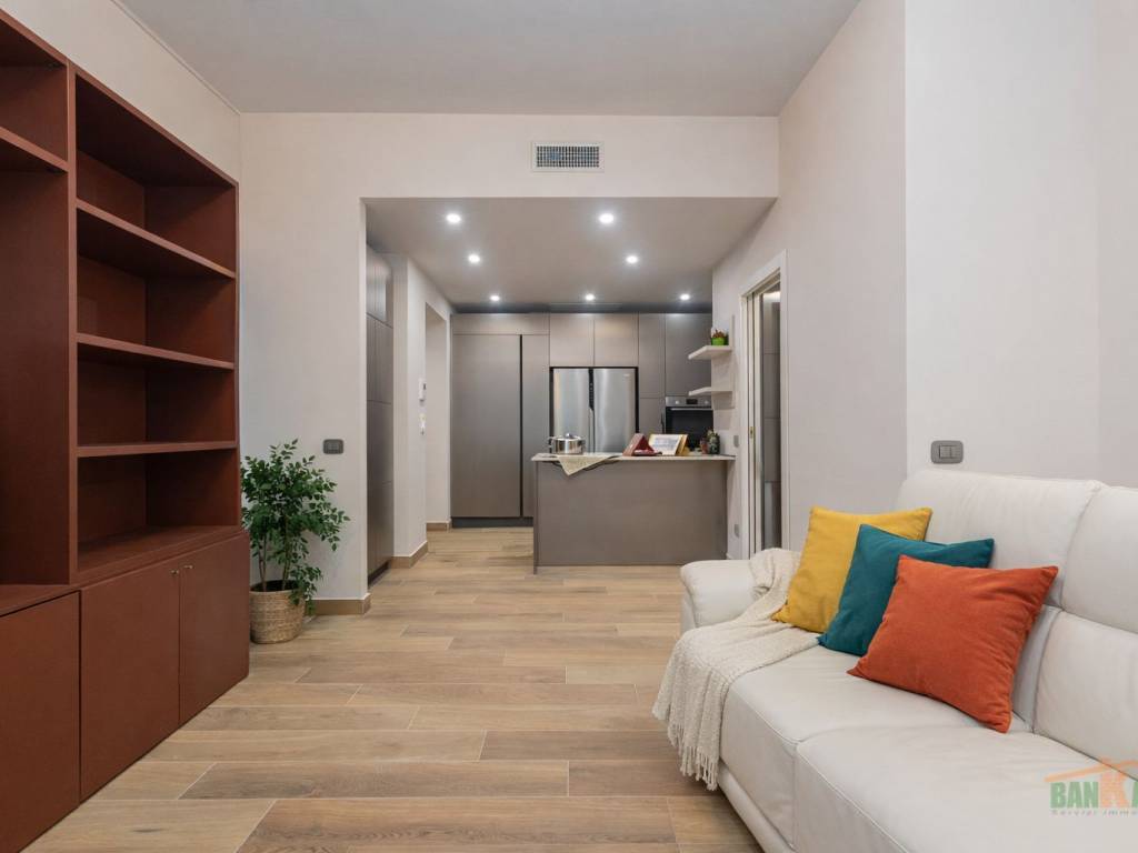 appartamento in vendita a Milano in zona Sempione