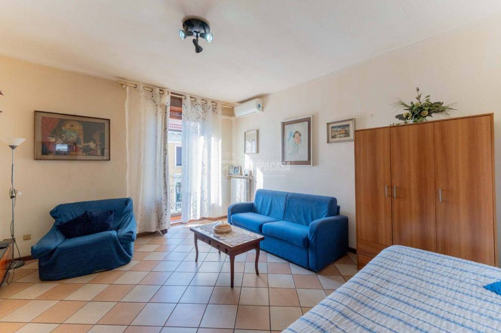 appartamento in vendita a Milano in zona Affori