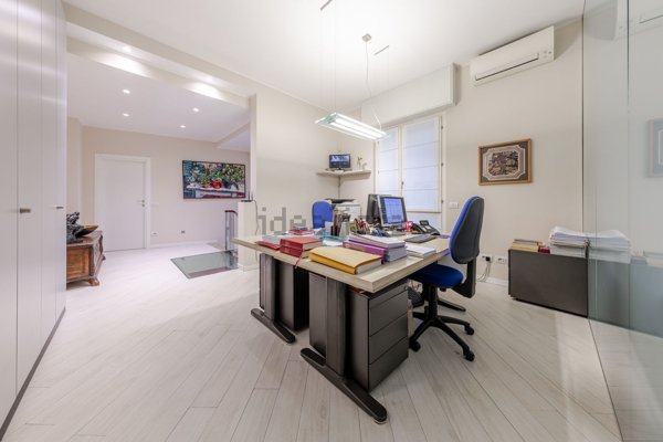 ufficio in vendita a Milano