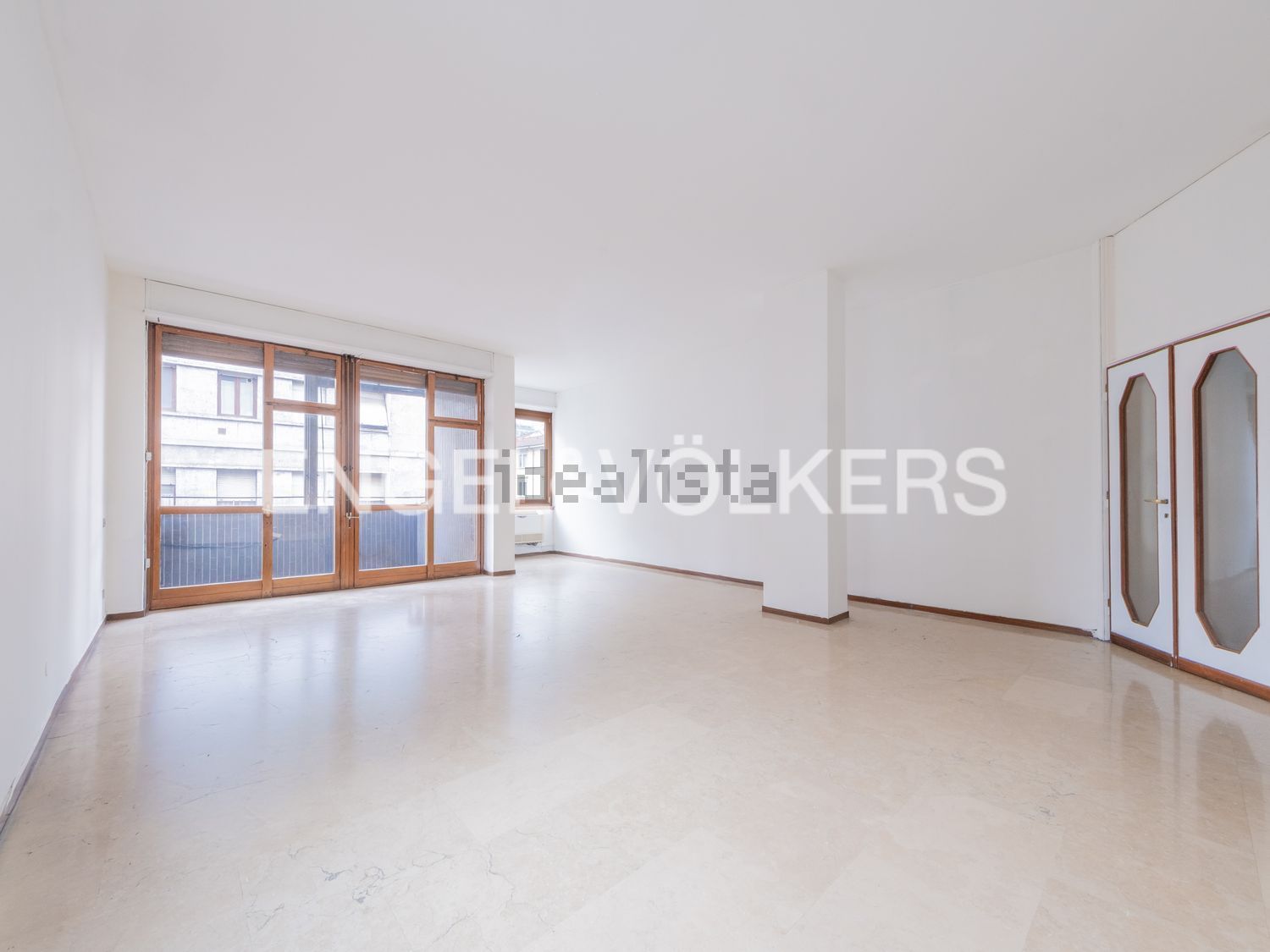 appartamento in vendita a Milano in zona Porta Nuova