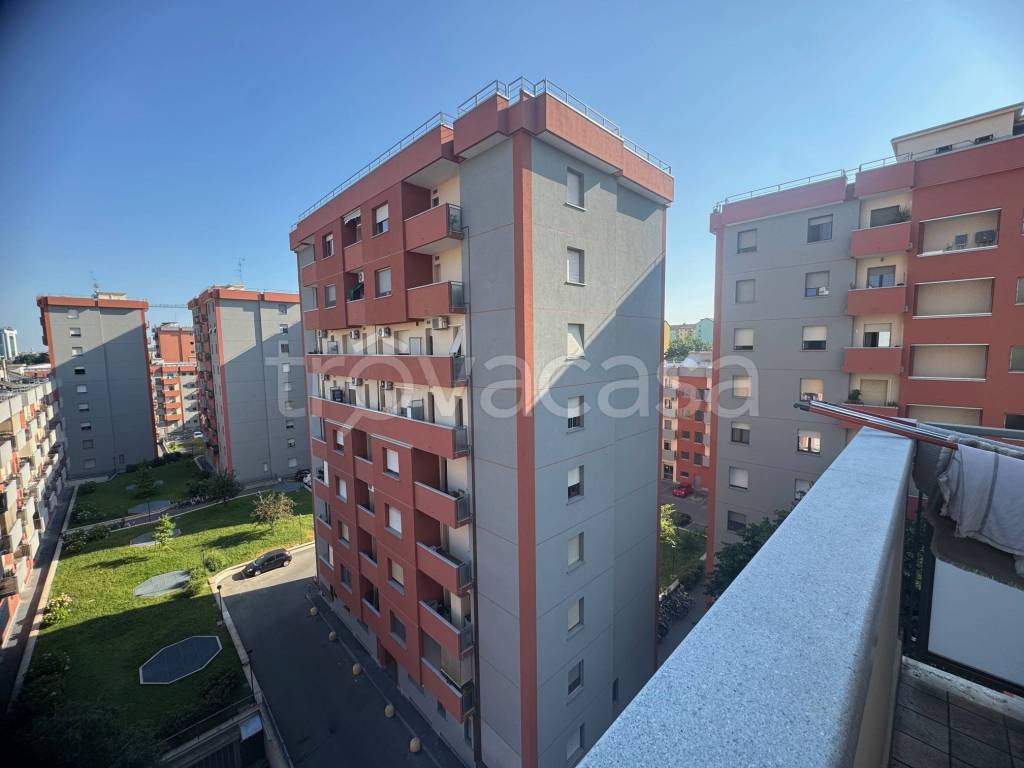 appartamento in vendita a Milano in zona Solari