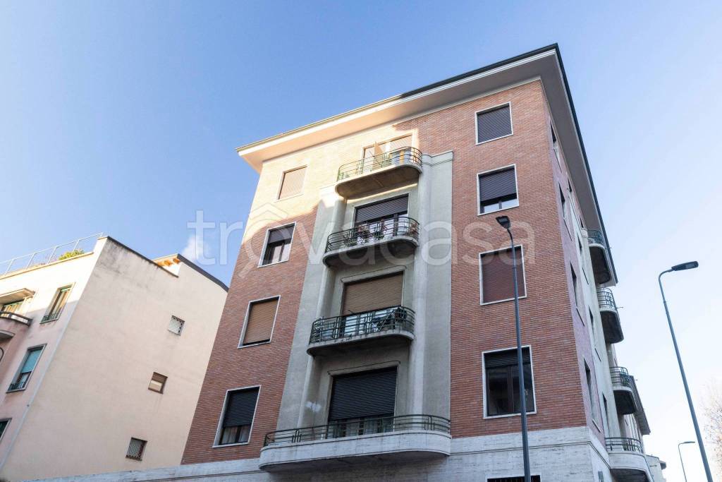 appartamento in vendita a Milano in zona Maciachini