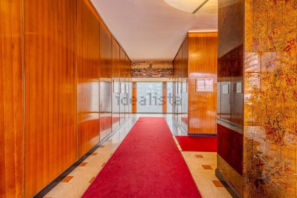 appartamento in vendita a Milano in zona Piazzale Lodi