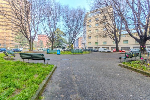 appartamento in vendita a Milano in zona Piazzale Lodi