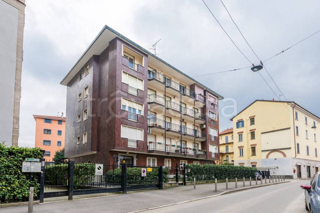 appartamento in vendita a Milano in zona Bovisa