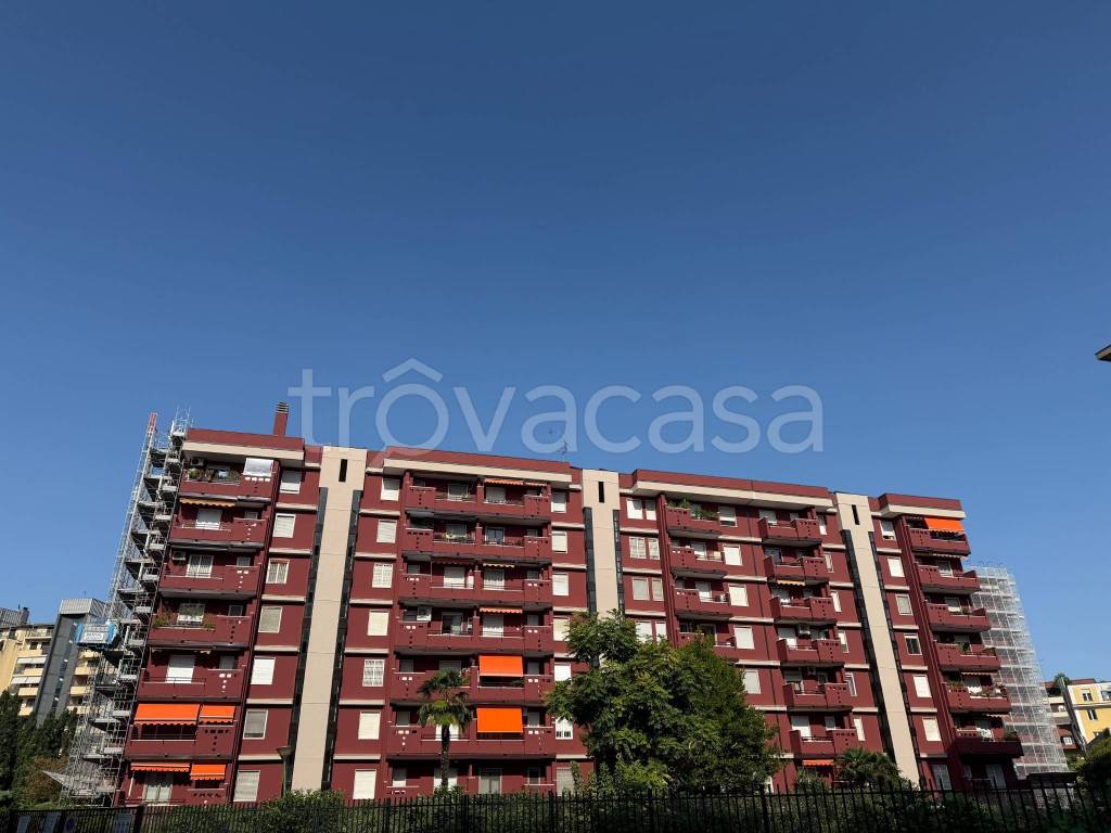 appartamento in vendita a Milano in zona Piazzale Lodi