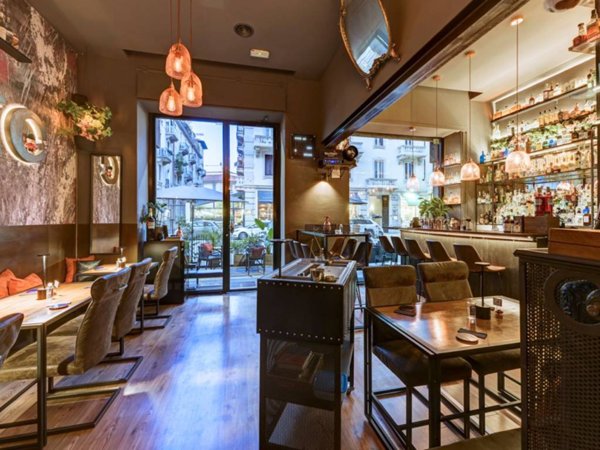 negozio in vendita a Milano in zona Centro Direzionale