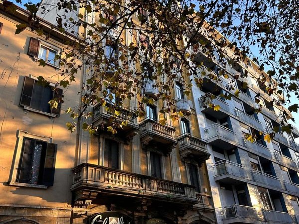 appartamento in vendita a Milano in zona Cinque Giornate