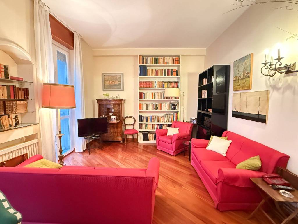 appartamento in vendita a Milano in zona Centro Direzionale