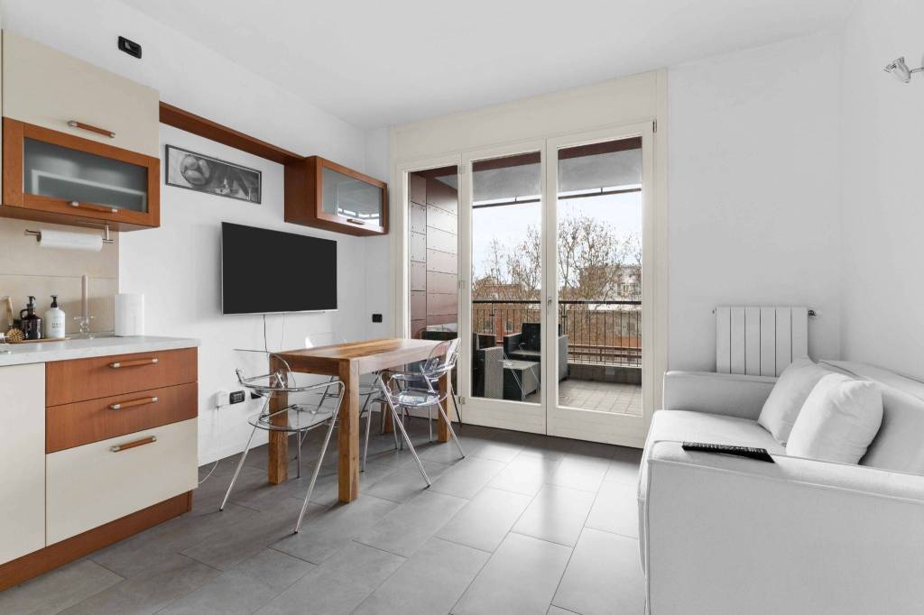 appartamento in vendita a Milano in zona Bocconi