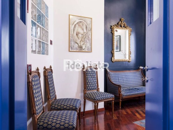 appartamento in vendita a Milano in zona Isola